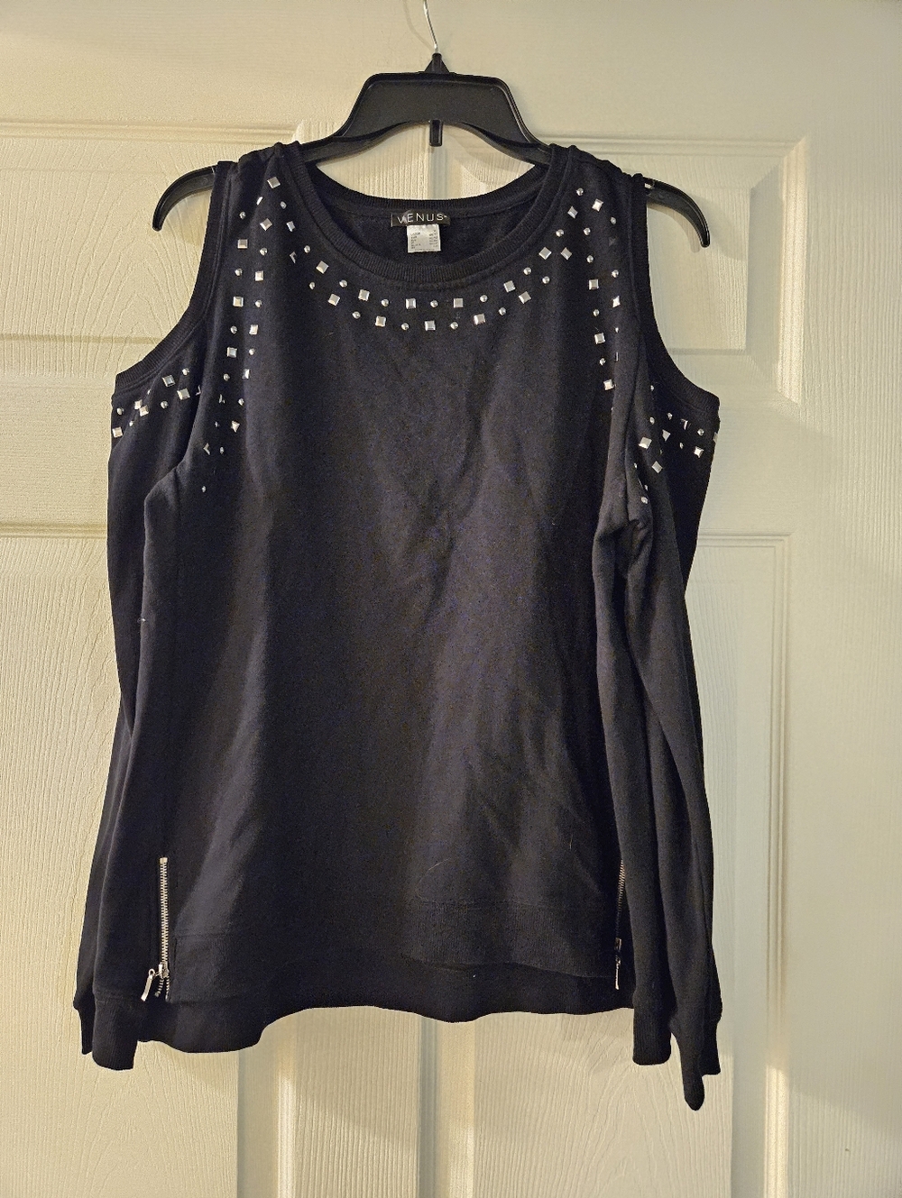 VENUS Black Cold-Shoulder Studded Sweatshirt